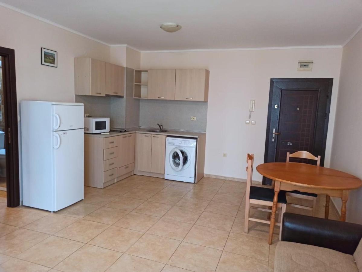Private Apartments In Apolon Ravda Kültér fotó