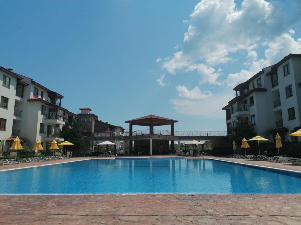 Private Apartments In Apolon Ravda Kültér fotó